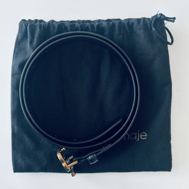 Maje Ledergürtel mit Logo-Schnalle Größe 2