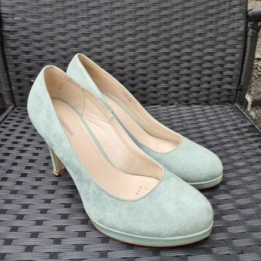 Décolleté verde chiaro