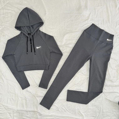 Ensemble Nike