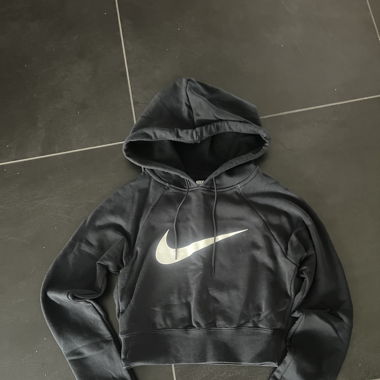 Nike Pullover schwarz Bauchfrei