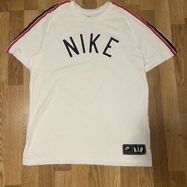 T-shirt Nike Air