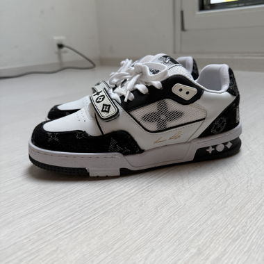 Louis-Vuitton-Sneaker