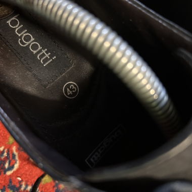 Bugatti schwarze Lederschuhe