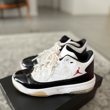 JORDAN MAX AURA 2