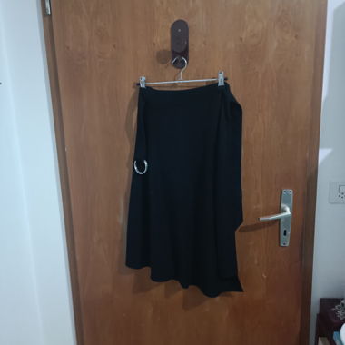 Black skirt with slit