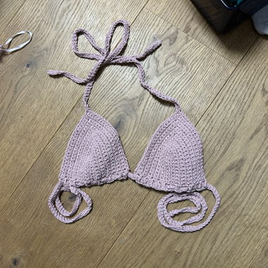 100% bikini