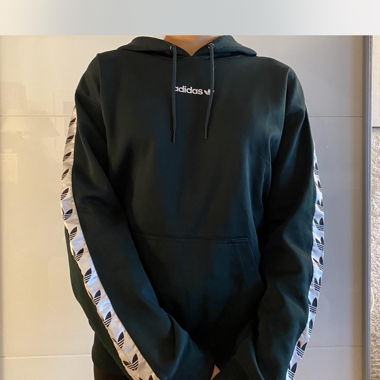 Adidas Sweatshirt 