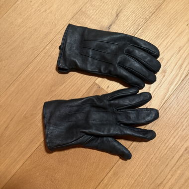 Gants en cuir noirs