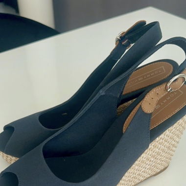 TOMMY HILFIGER Keilsandalette