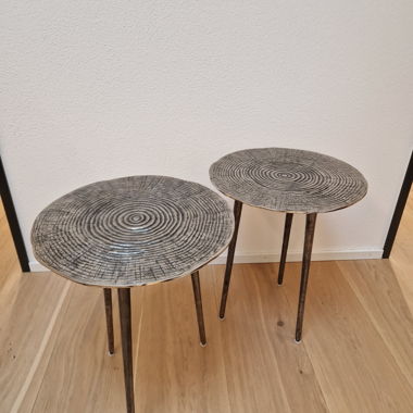 Tables d’appoint en métal (2 pièces)