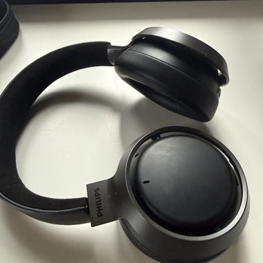 Philips Over-Ear Headphones