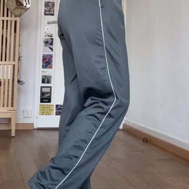 Training pants size M