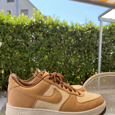 braune Nike Airforce