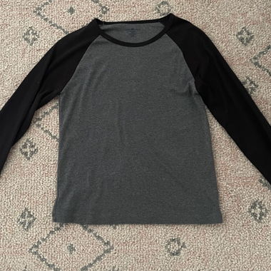 Haut gris Brandy Melville à manches raglan
