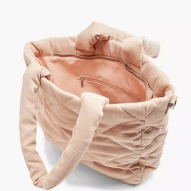 Sac spacieux rose, style coussin