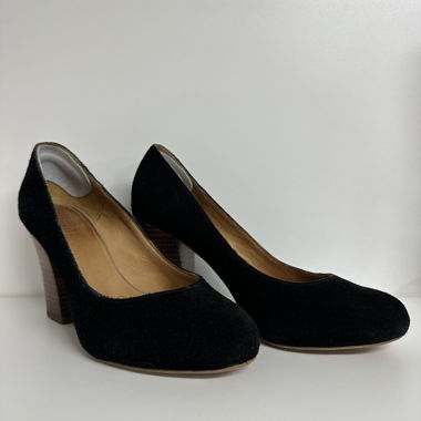 Pumps in camoscio neri