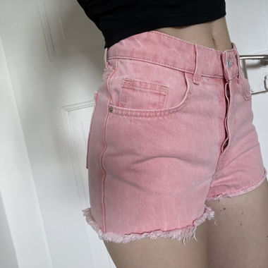 Short en denim rose