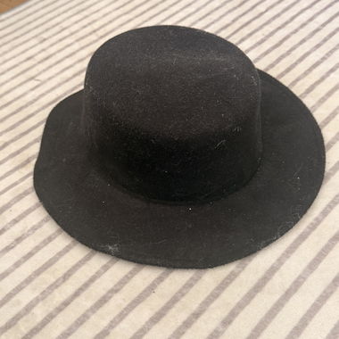 Black felt hat