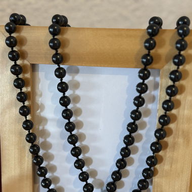 Collier sautoir perle noir 
