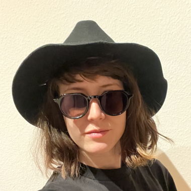 Chapeau noir de WEEKDAY
