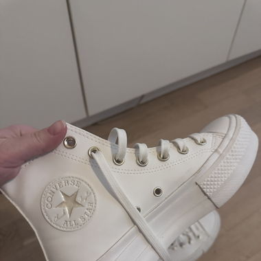 Converse chunky