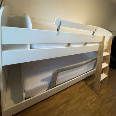 Grey anti-fall barrier