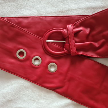 Cintura PINK0 in vita rossa
