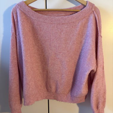 Maglione lavorato a maglia Pull&Bear rosa off-shoulder