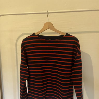 Maglia a maniche lunghe a righe