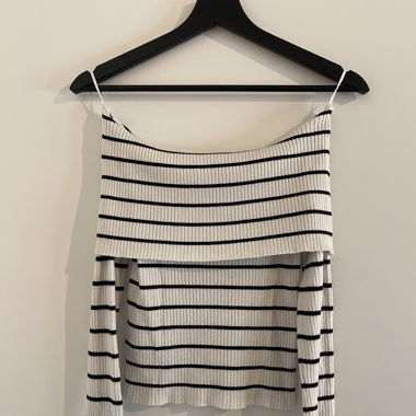 Schulterfreier Pullover