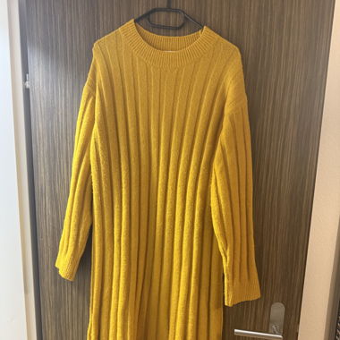 Knit Kleid