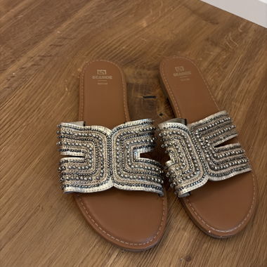 Sandales pour femmes décorées