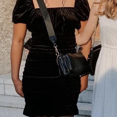 Robe en velours noir