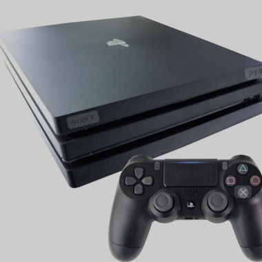PlayStation 4 et 1 manette