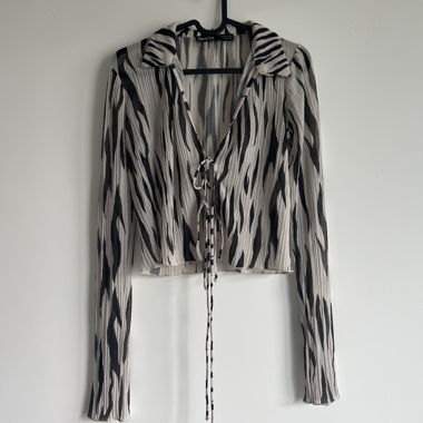 Bershka Bluse mit Bindeband