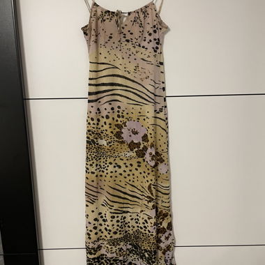 Robe mi-longue légère avec imprimé