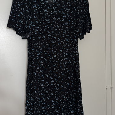Mango Blumen-Langkleid