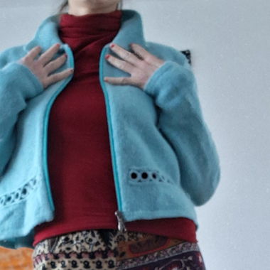 Cropped knit cardigan