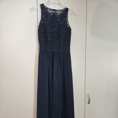 Langes Kleid für besondere Anlässe