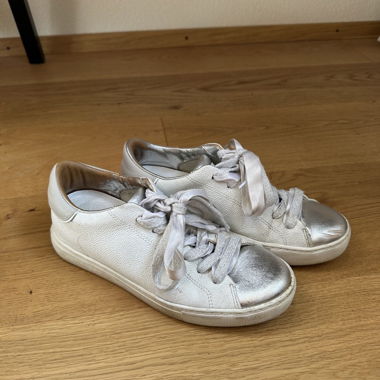 Sneakers Crime London eleganti e argentate, Party