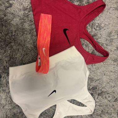 Set de soutien-gorge de sport Nike et bandeau
