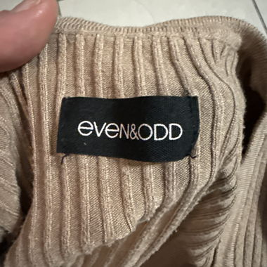 Beiger gerippter Pull von Even&Odd