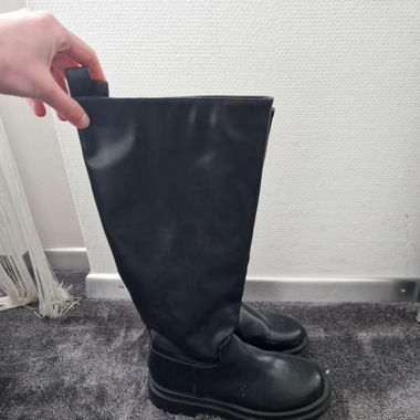 Schwarze Kneeboots Gr.39