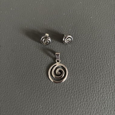 Pendant & Earring Set
