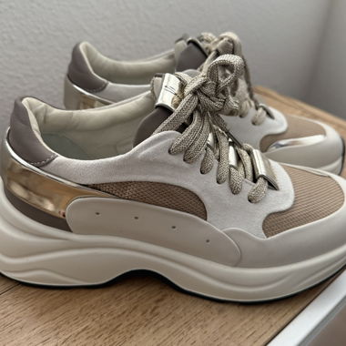 Santoni-Sneaker in Beige und Creme