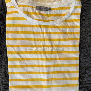 T-shirt giallo Calvin Klein