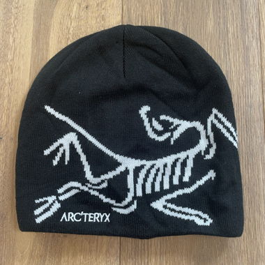 Arc'teryx black beanie