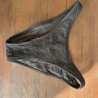Culotte de bikini noire