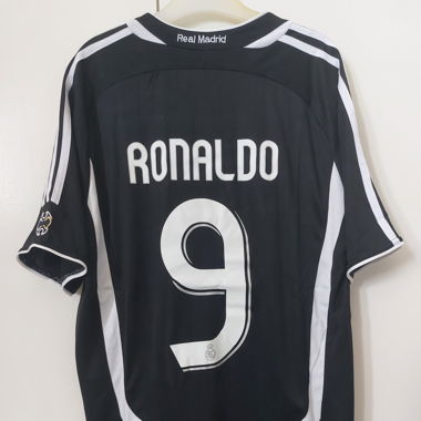 Real Madrid 2006/07 jersey R9