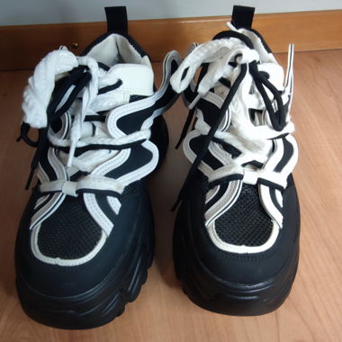 Sneaker chunky nero e bianco